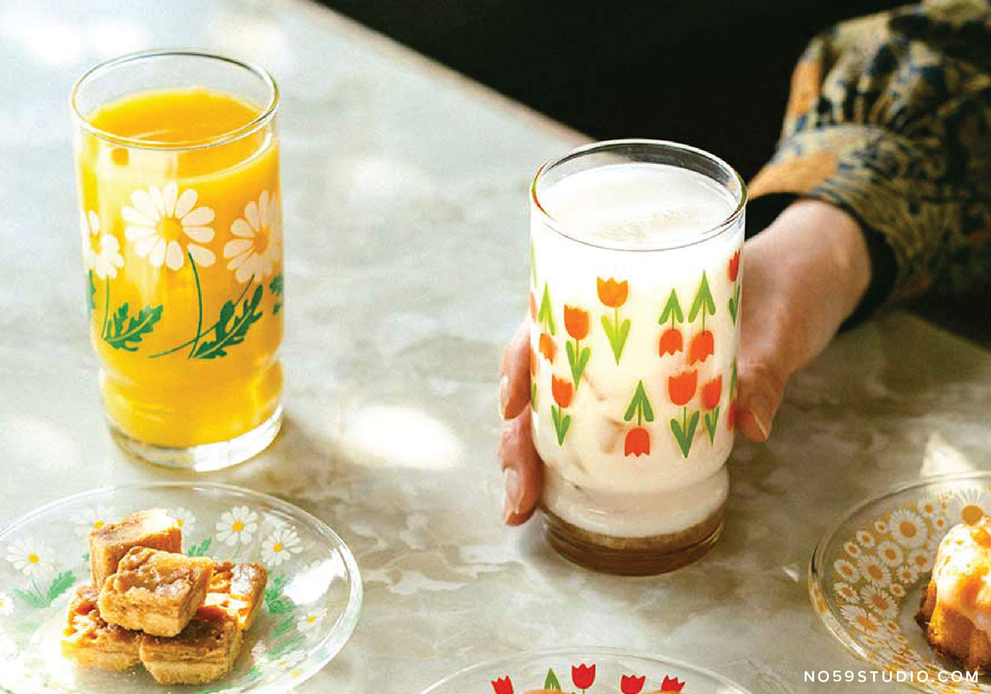 Aderia Retro Arrange Tumblers — 6 Styles Available