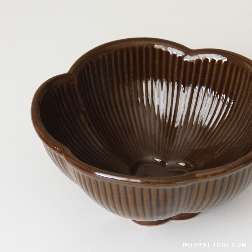 Fleuron Flower-Shaped Bowl