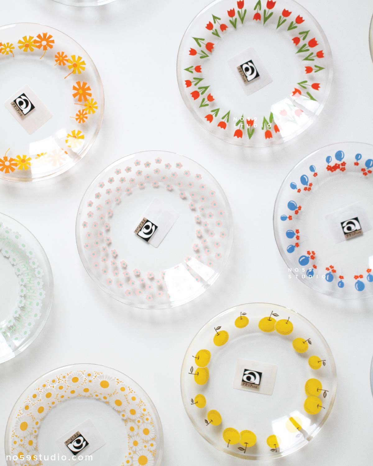 Aderia Retro Plates