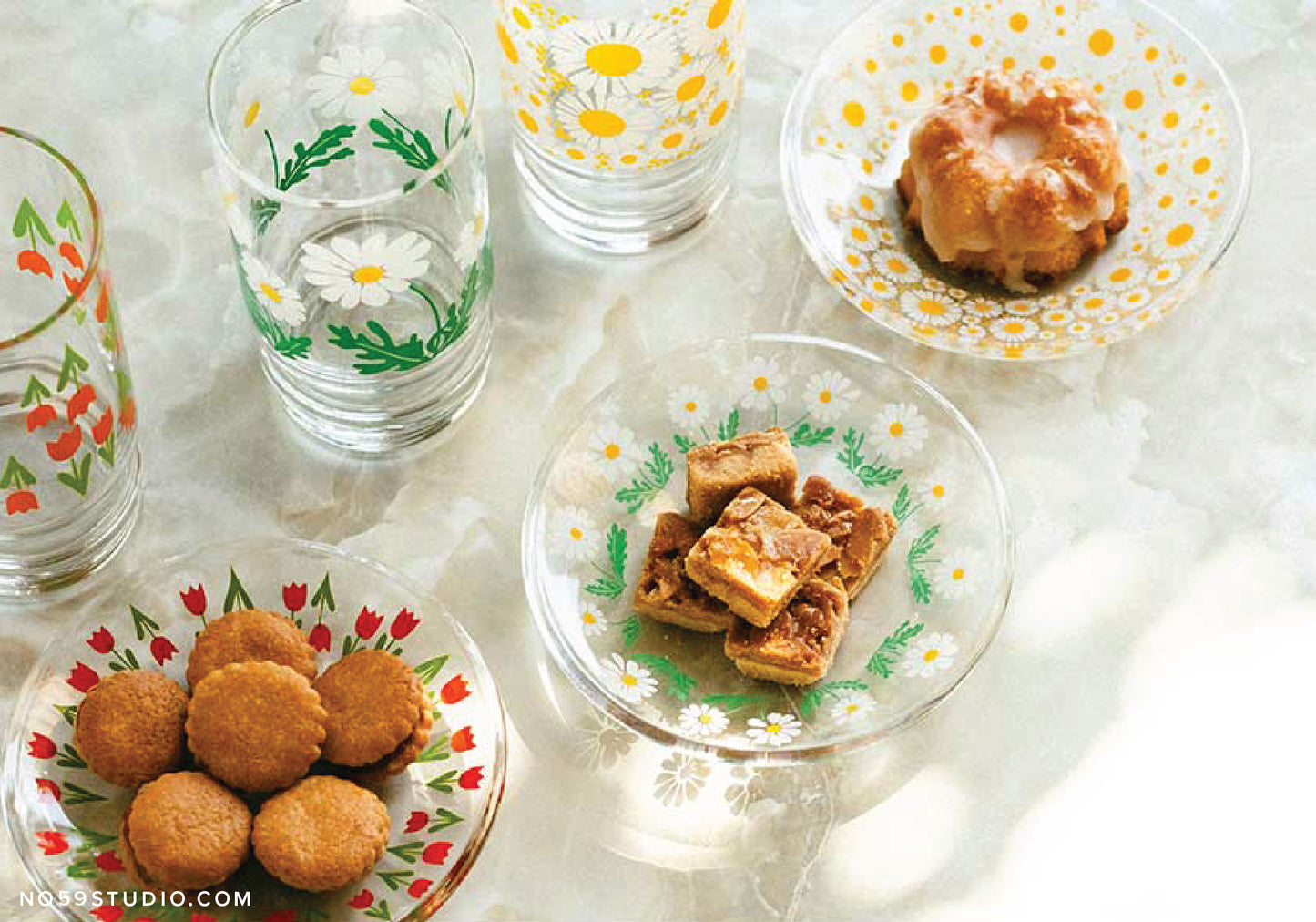 Aderia Retro Arrange Tumblers — 6 Styles Available