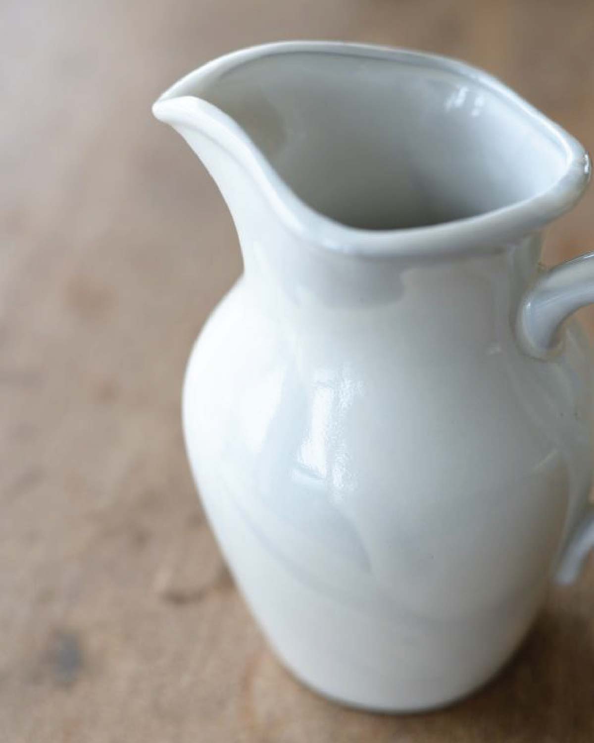 Ferme Vase / Pitcher — Whte