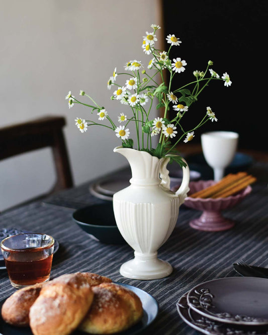Gracieux Vase / Pitcher (white)【Back in Stock Late Oct】