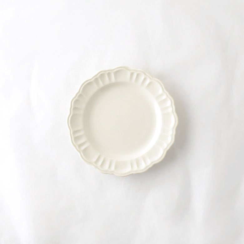 Pomponner Dinnerware — White
