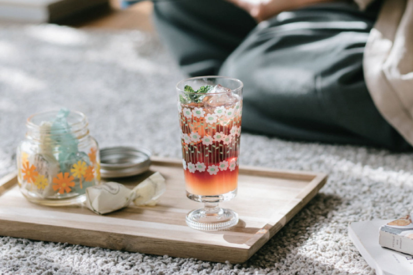 Aderia Retro Baby's Breath Tumbler with Stem