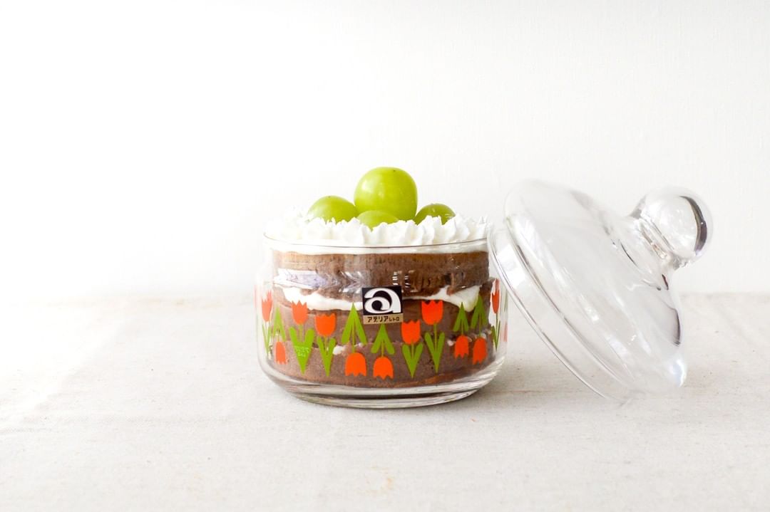 Aderia Retro Glass Canister – Tulip