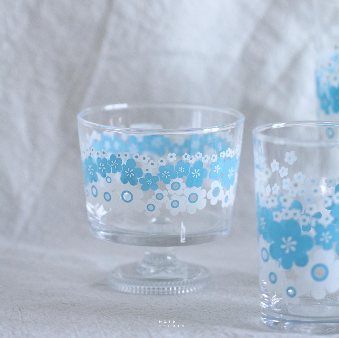 Aderia Retro Deep Bowl with Stem