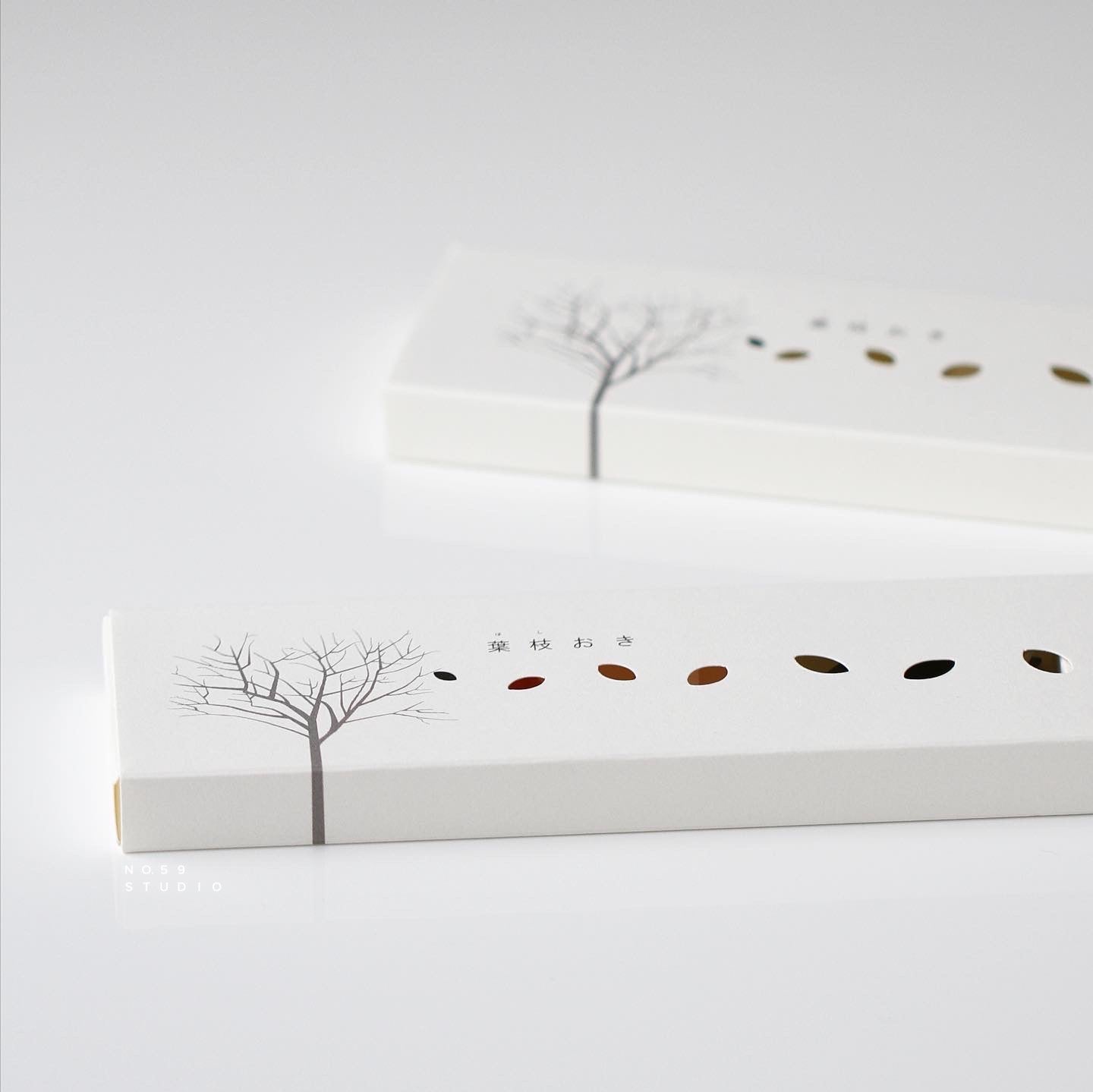 Leaf and Branch Chopsticks Rest Gift Set