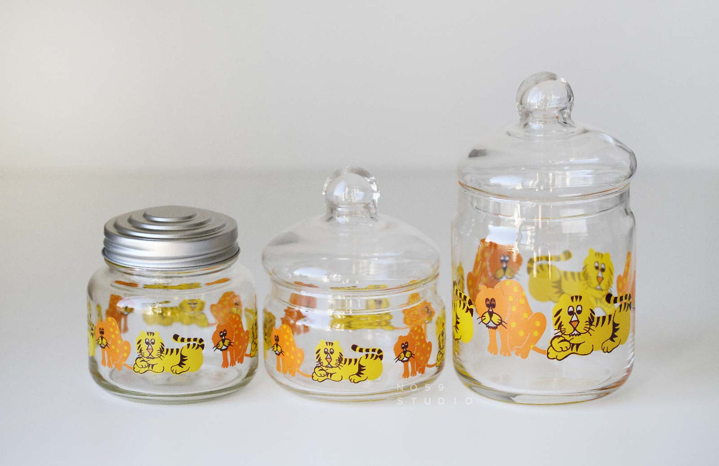 Aderia Retro Zoomate Tiger and Leopard Glass Canister with Lid