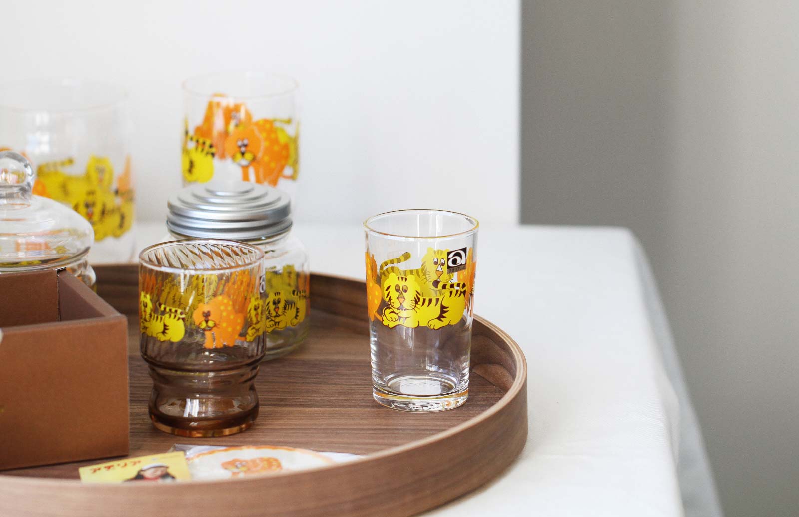 Aderia Retro Zoomate Tiger and Leopard Tumbler – NO.59 STUDIO