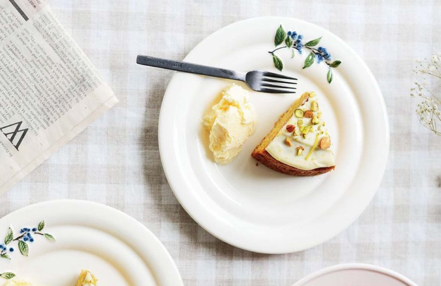 Blueberry Mirtille Cake Plate