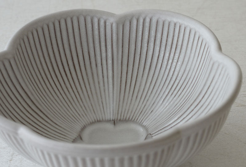 Fleuron Flower-shaped Bowl