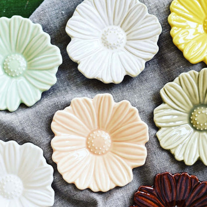 Margaret Flower-Shaped Mini Plate