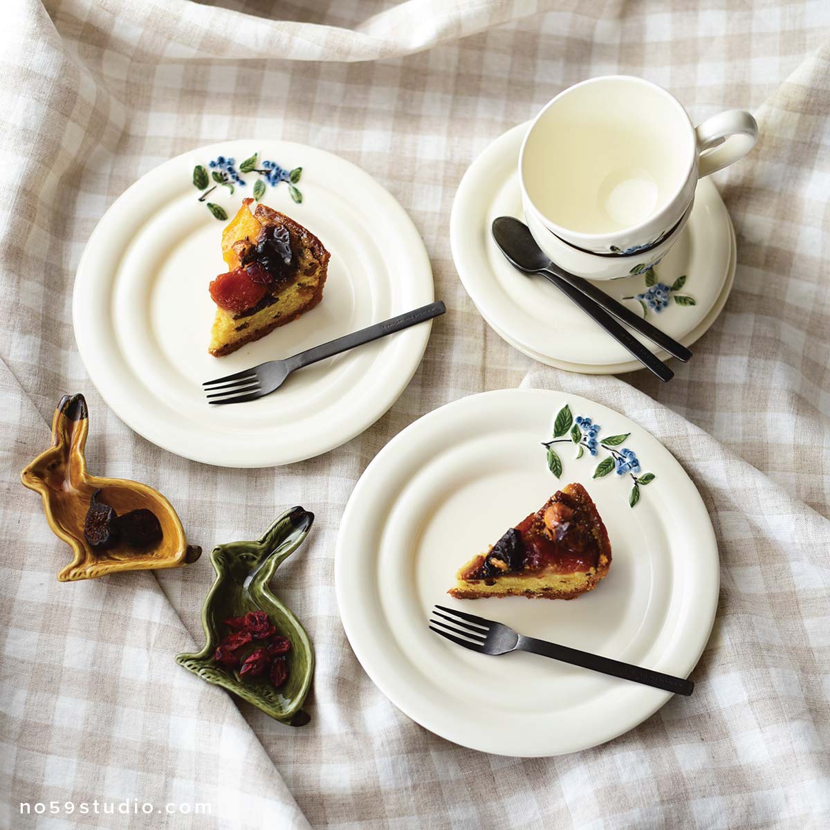 Blueberry Mirtille Tea Cup and Saucer Set