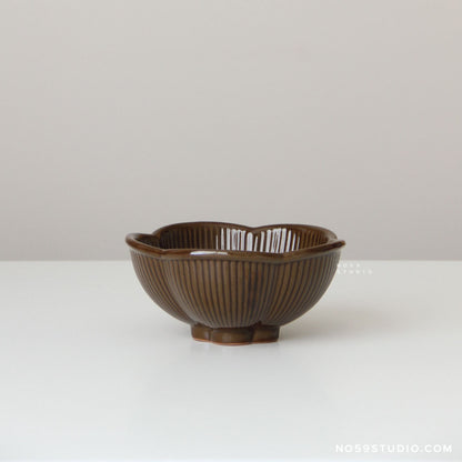 Fleuron Flower-Shaped Bowl