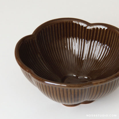Fleuron Flower-Shaped Bowl