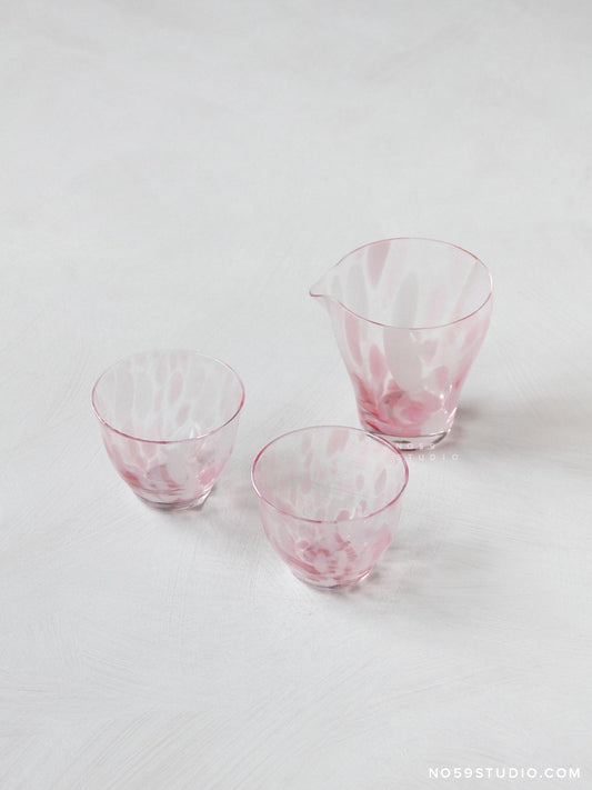 Tsugaru Vidro Fukura Sake Set - Sakura Blossoms