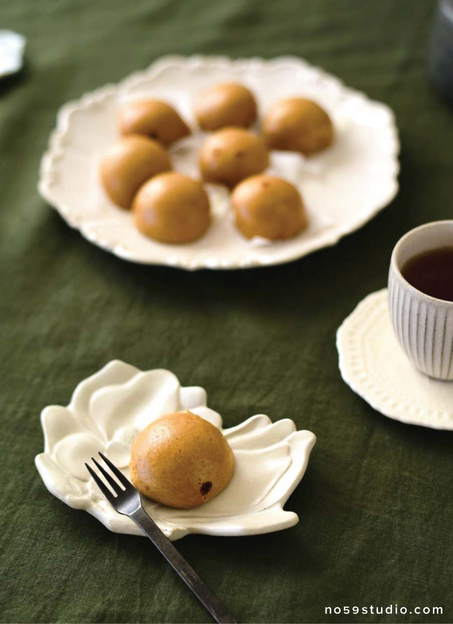 Magnolia Flower Plate