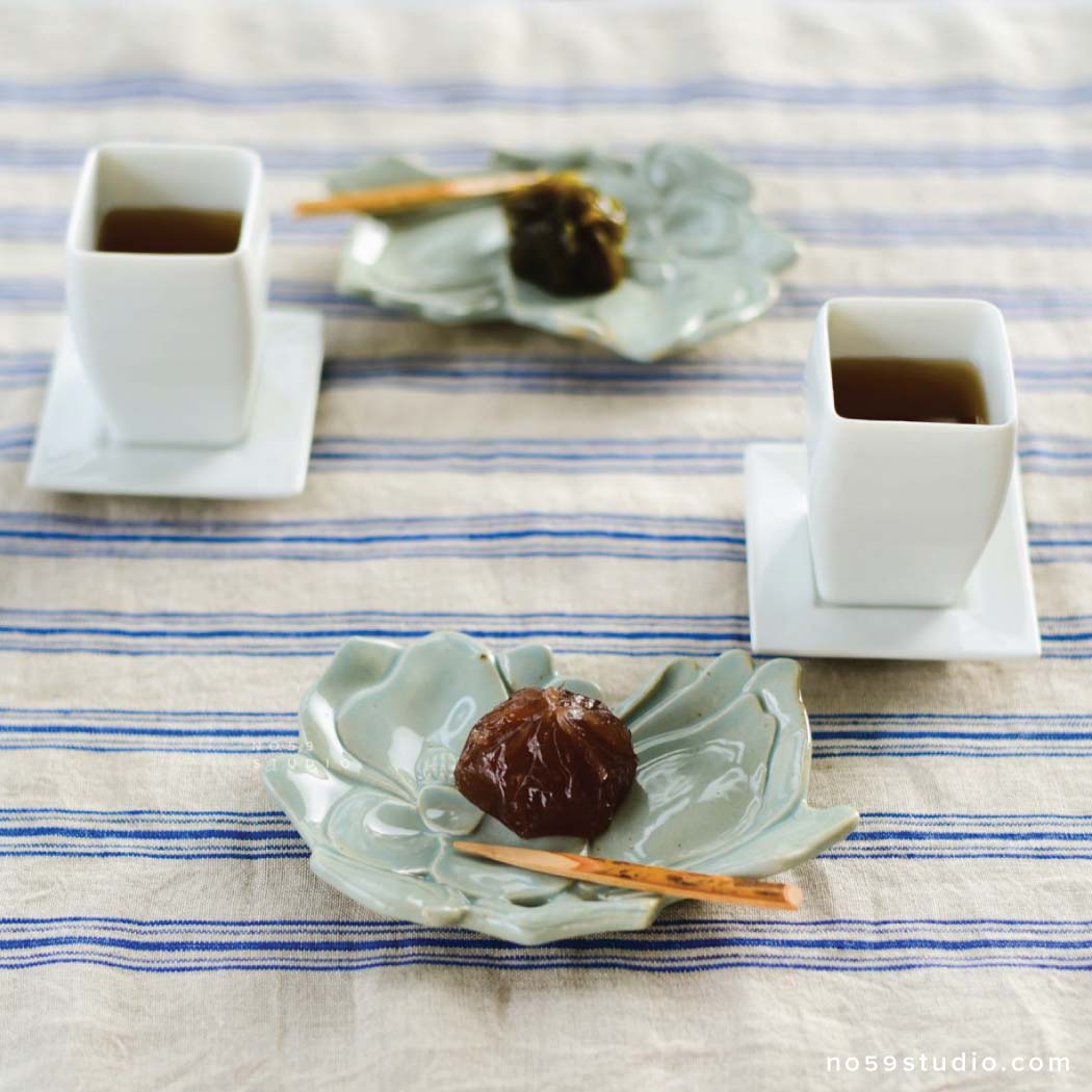 Magnolia Flower Plate