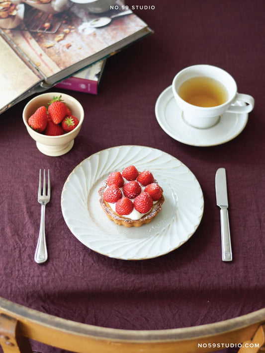 Vintage Style Ruffled Edge Ceramic Plate