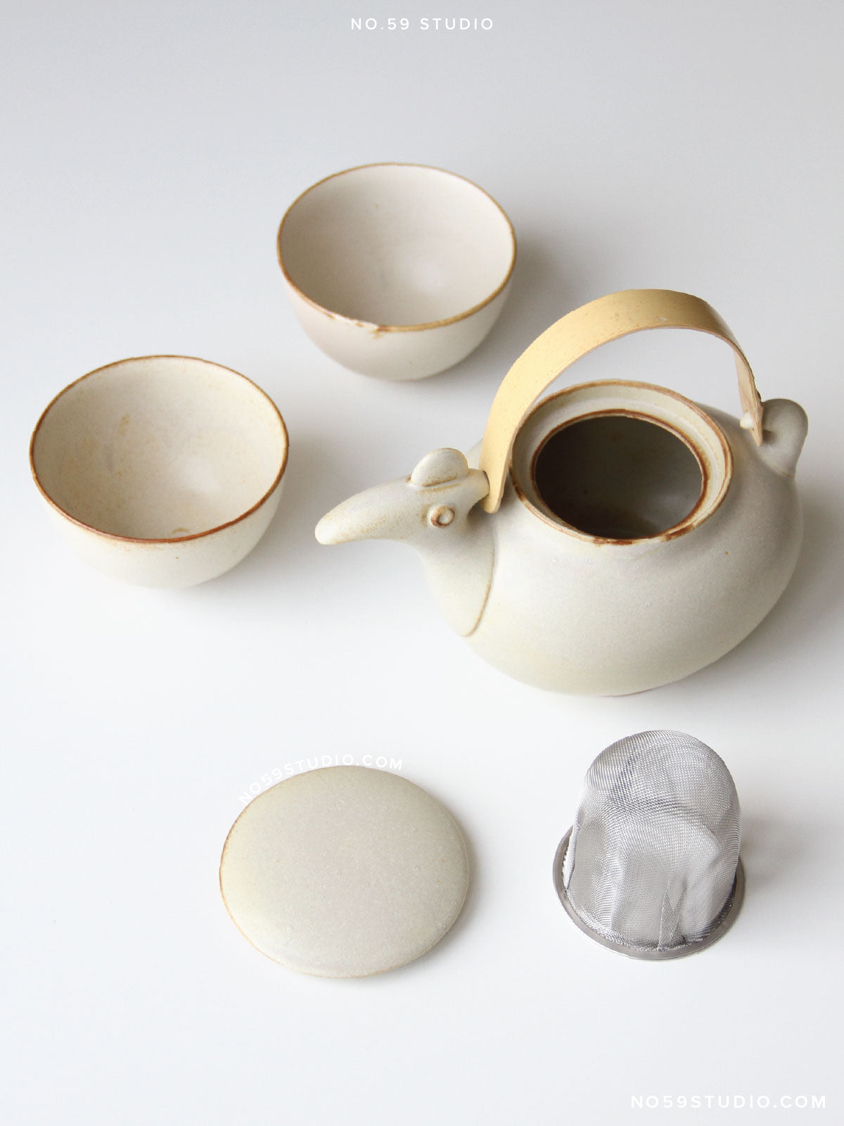 oyatsu3アイボリー1 Japanese Artisan Tori Teapot with Bamboo Handle | NO.59 STUDIO