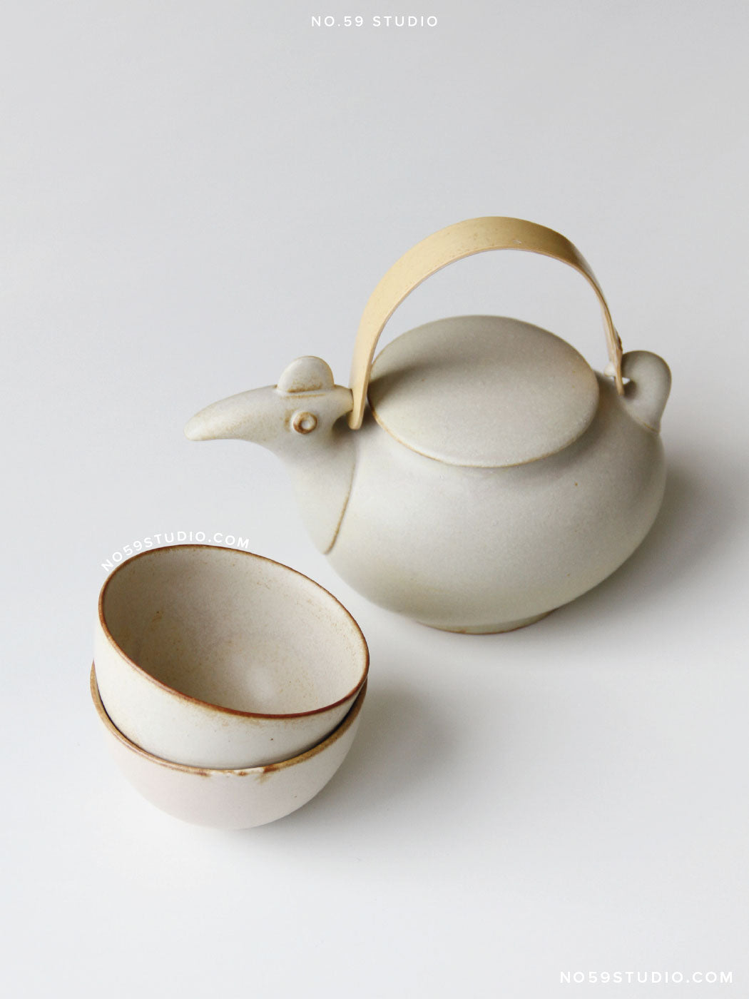 Japanese Artisan Tori Teapot with Bamboo Handle | NO.59 STUDIO