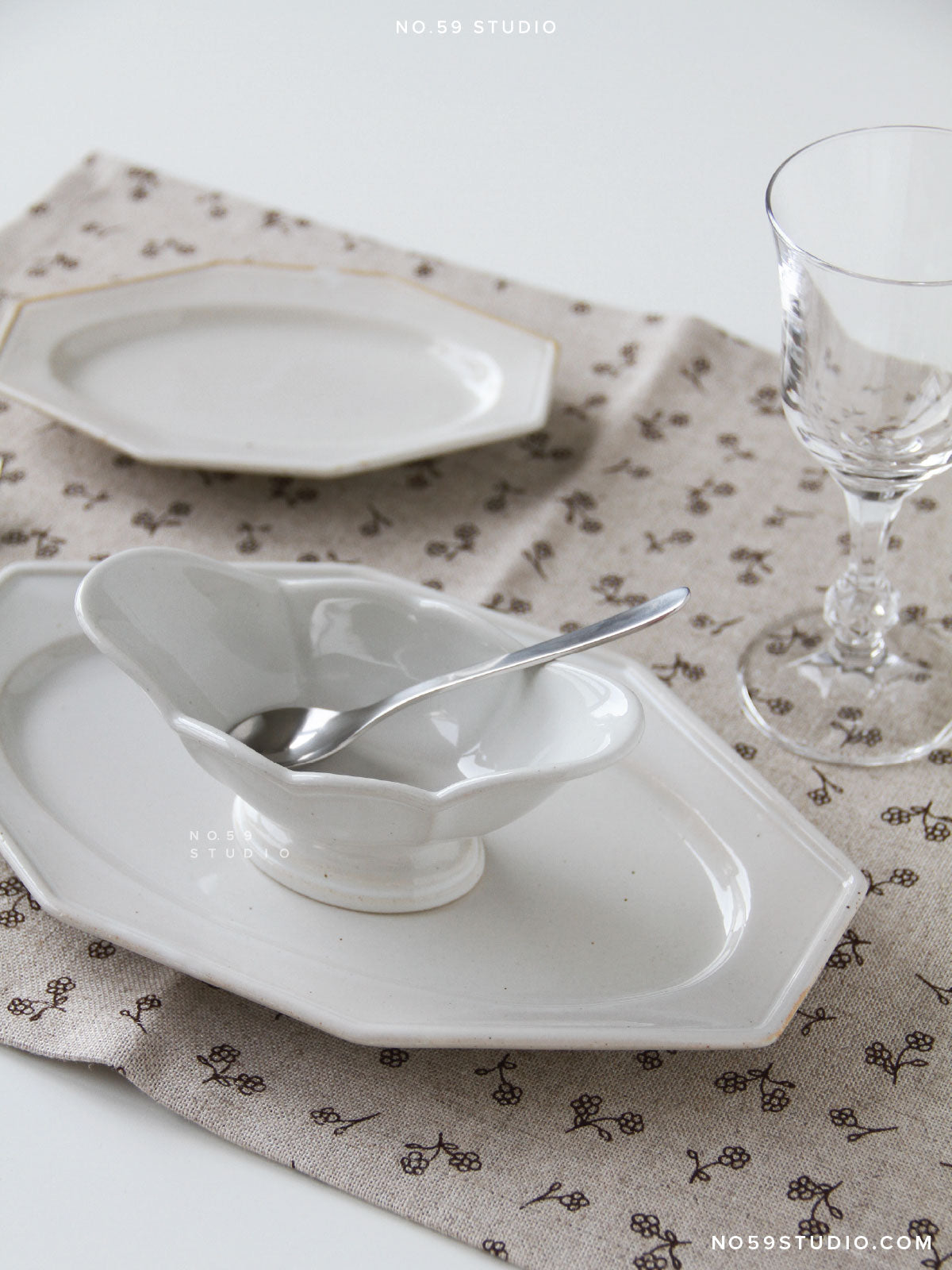 Traiteur French-Style Plate L – White