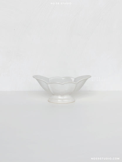 Traiteur French-Style Small Oval Bowl – White