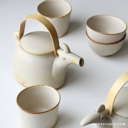 YAGI Teapot