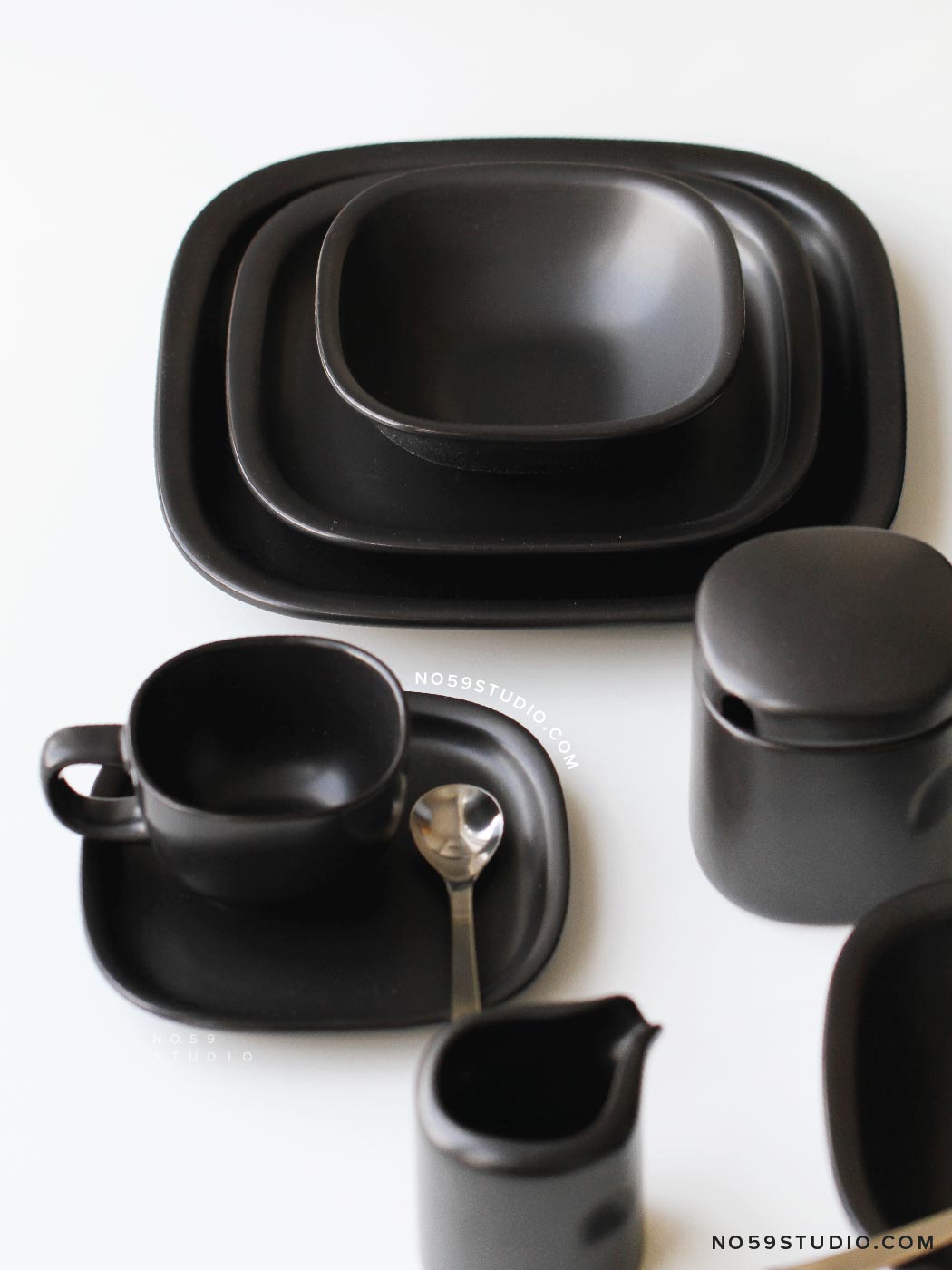 Sori Yanagi Black and White Collection – Coffee Cup and Saucer