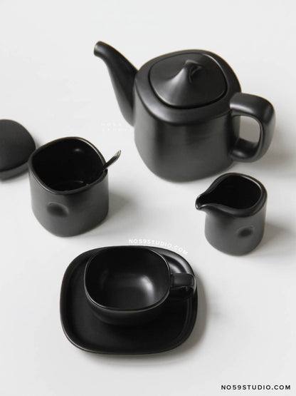 Sori Yanagi Black and White Collection – Black Teapot, Creamer, and Sugar Bowl