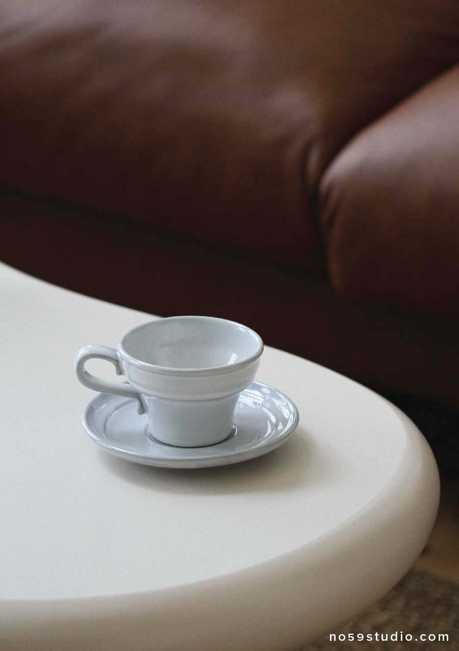 Sorgente Vintage-Style Cup and Saucer