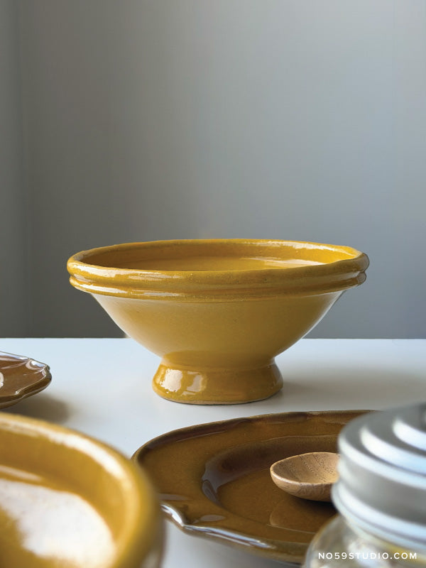 Rustic Earthenware Footed Bowl – Yellow