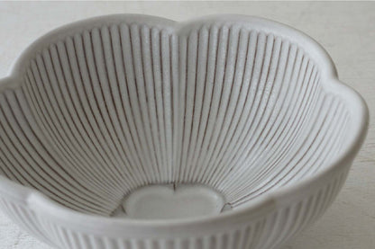 Fleuron Flower-shaped Bowl