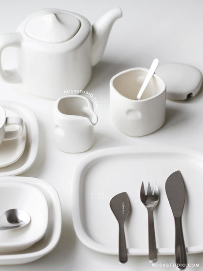 Sori Yanagi Black and White Collection – White Dinnerware