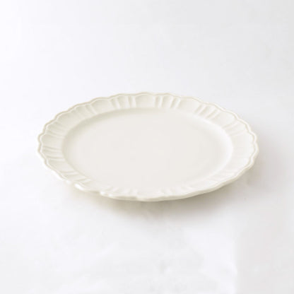 Pomponner Dinnerware — White