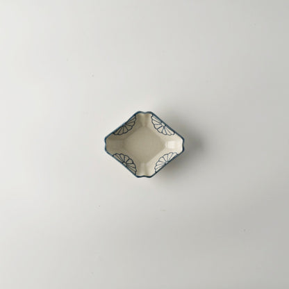 Japanese Diamond Shaped Plate