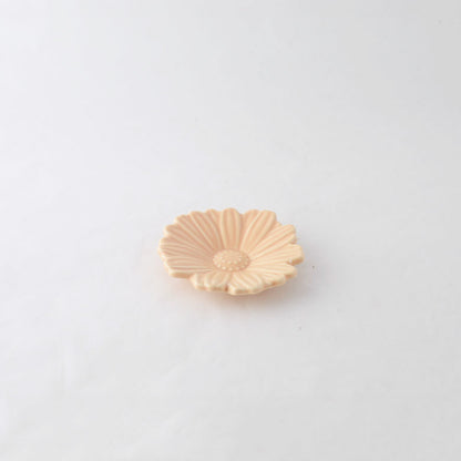 Margaret Flower-Shaped Mini Plate