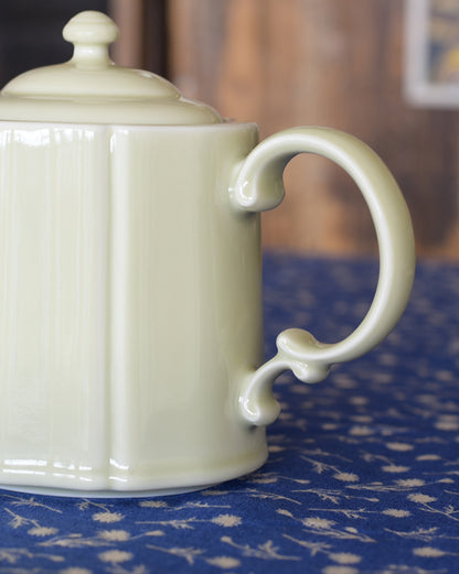 Pungency Oval Teapot