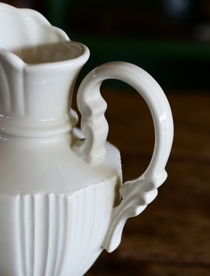 Gracieux Vase / Pitcher (white)