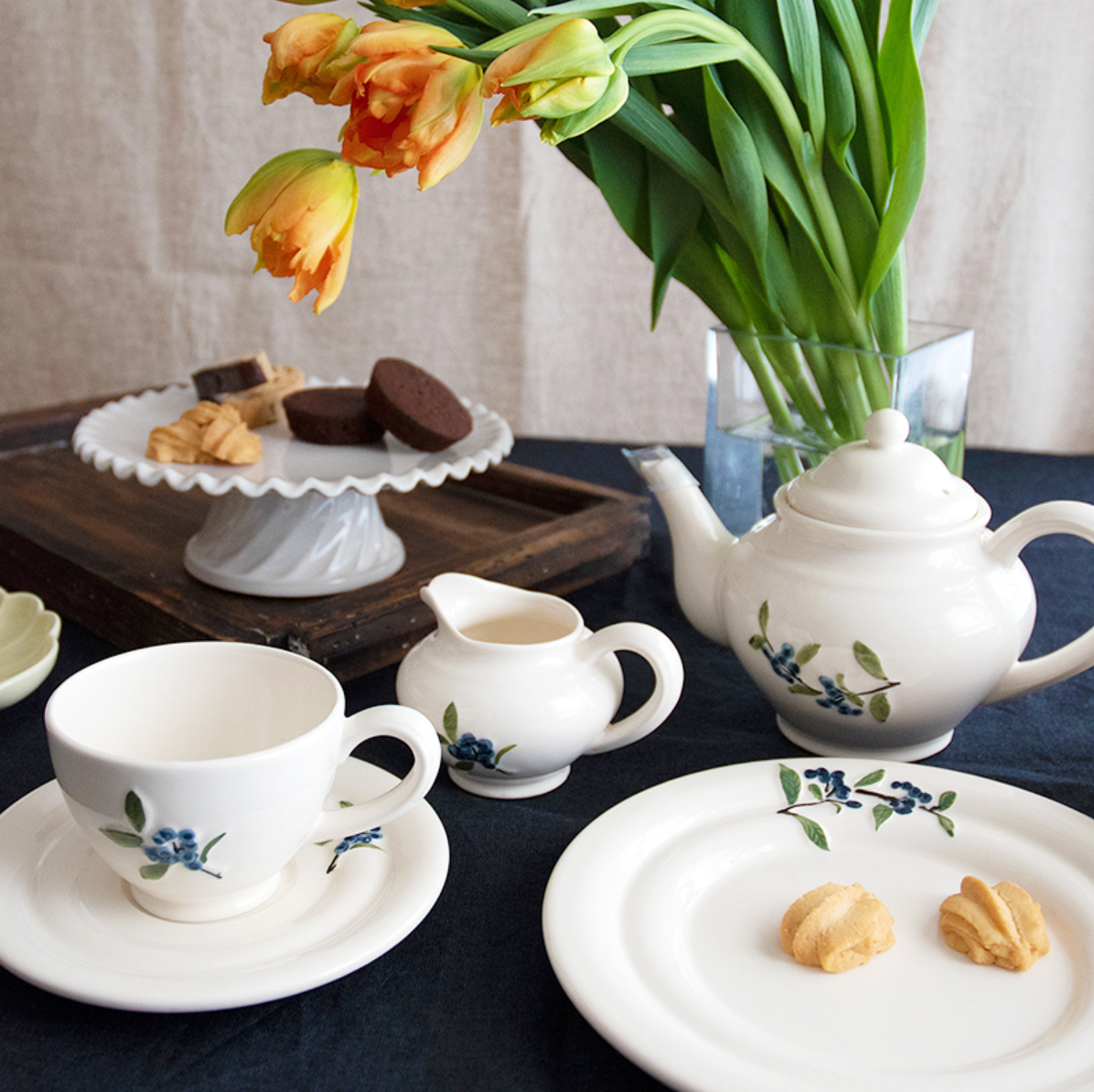 Blueberry Mirtille Cake Plate