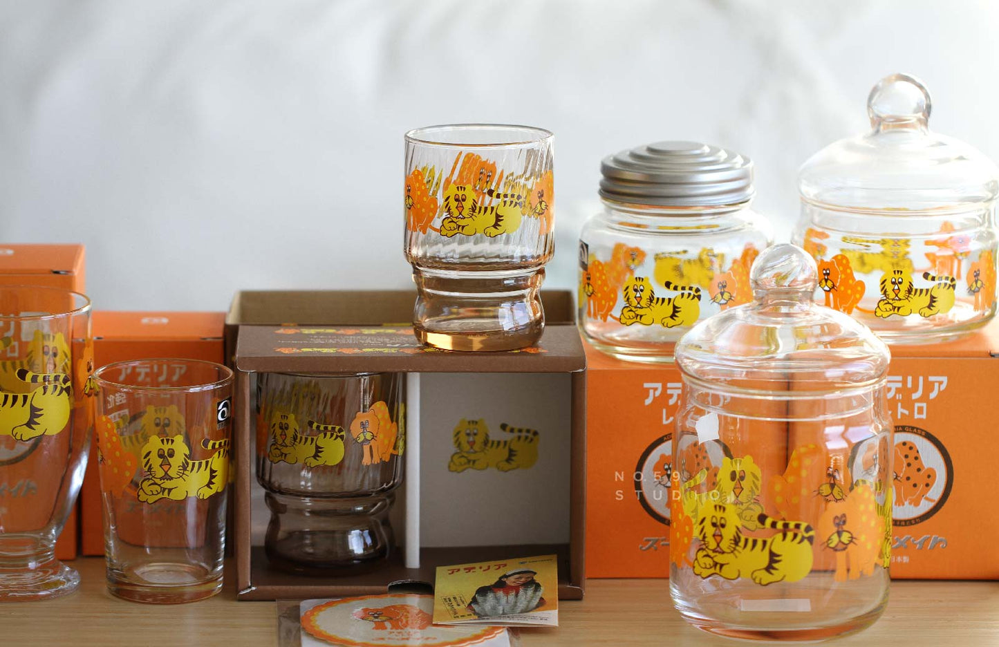 Aderia Retro Zoomate Tiger and Leopard Glass Candy Jar