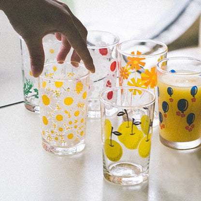 Aderia Retro Flower Pattern Tumbler