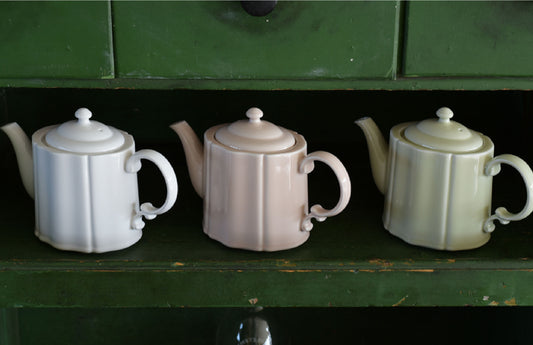 Pungency Oval Tea Pot